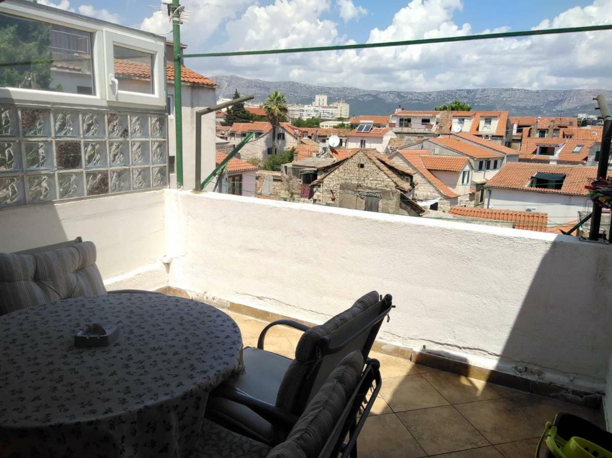 Cosy Accommodation In The Center Of Split Exteriör bild